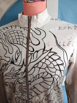 Chaqueta con estampado de dragón