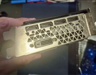 Tarjeta Gráfica RX 580 16 PCI express 3.0 256b 8GB