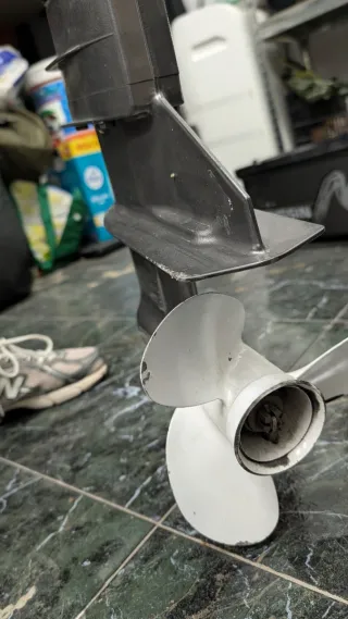 Motor fueraborda Nissan 9.8