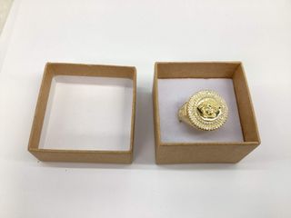 sello oro 18k con piedra con circonita