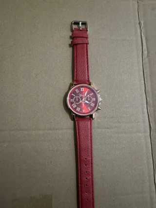 Reloj de Pulsera Rojo y Negro