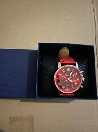 Reloj de Pulsera Rojo y Negro