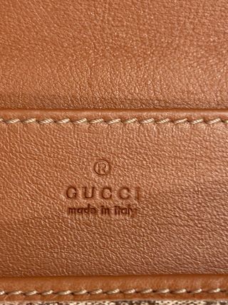 Portafoglio Gucci con laccio donna