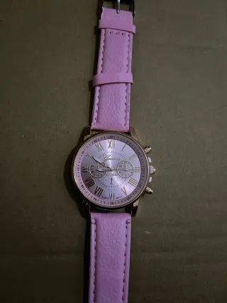 Reloj rosa y morado