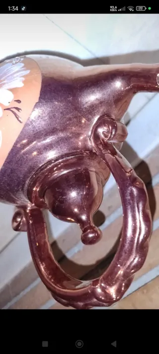 Tetera antigua decorada