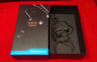 Auriculares Sennheiser IE 800, originales.
