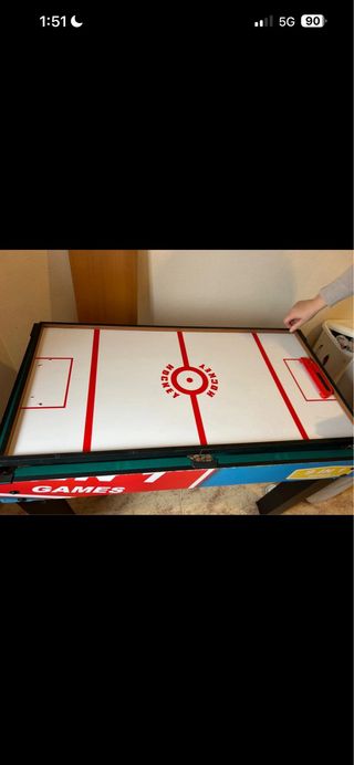Mesa de futbolín, billar y hockey