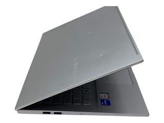 pc portatil asus k513e