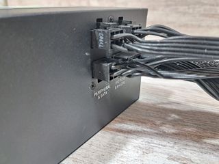 Fuente Modular Corsair CX600M (600W)