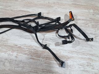 Fuente Modular Corsair CX600M (600W)