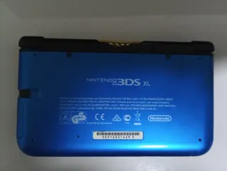 Nintendo 3DS XL Azul con funda y cargador