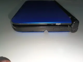 Nintendo 3DS XL Azul con funda y cargador