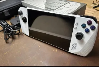 Asus ROG Ally Z1 Extreme