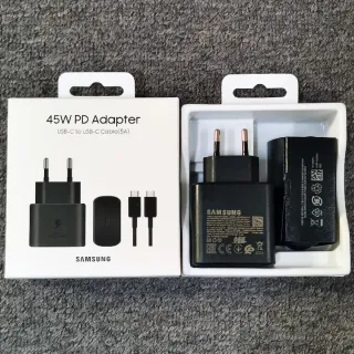 Cargador Samsung 45W PD con cable USB-C a USB-C.