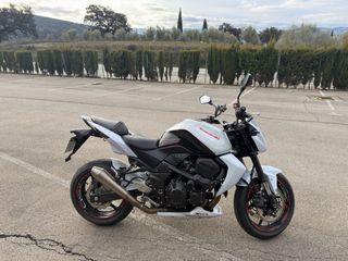Kawasaki Z750 2011 25.000km