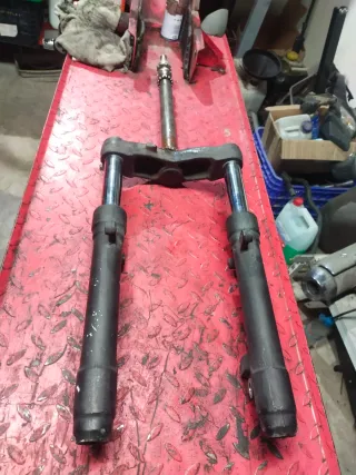 Horquilla Yamaha Xmax 125/250/400 año 2014 al 2017