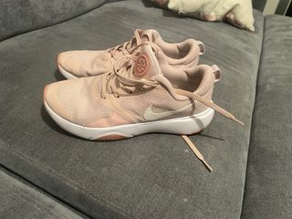 Zapatillas Nike Rosa y Blanco