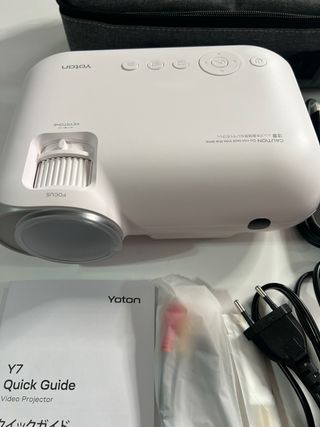 Proyector Yoton Y7 Blanco y Gris
