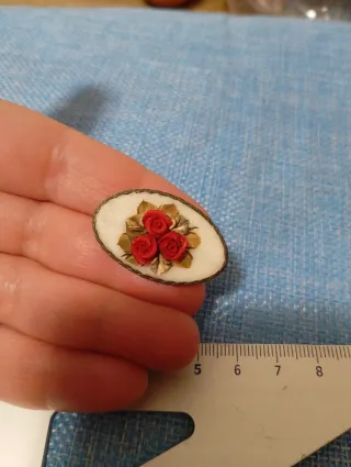 Spilla vintage ceramica rose rosse