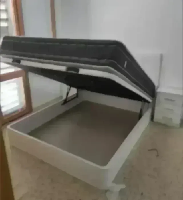 CANAPÉS Y COLCHONES