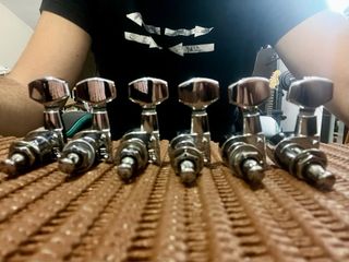 Clavijeros Afinación Squier Sonic