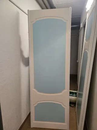 Puerta lacada blanca armario