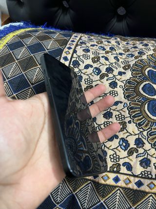 iPhone 15- 96% bateria