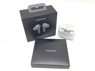 in-ear samsung galaxy buds 3 pro