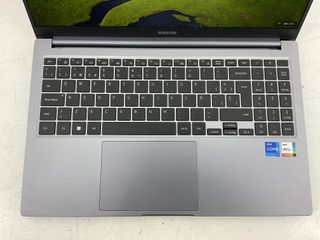 pc portatil samsung galaxy book4