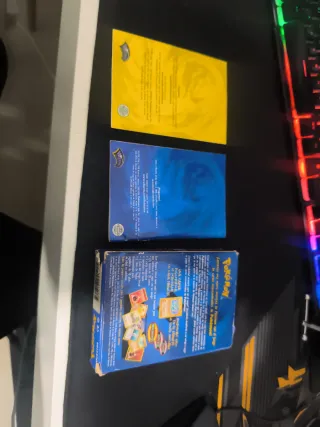 Caja cartas Pokémon año 1999, Guía Inicial y Libro