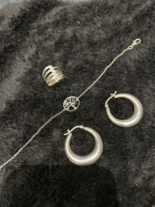 Conjunto Plata: Pulsera, Anillo y Pendientes