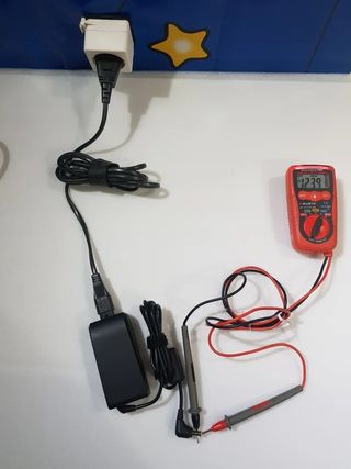 Cargador DVD portátil Toshiba ADPV16A 12v 5,5x3,0m
