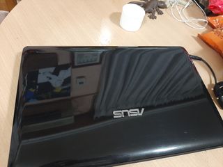 Portátil Asus i7 Windows 10