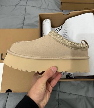 UGG Tazz Beige Talla 37 a 40