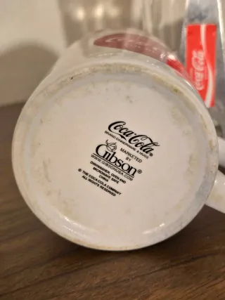 .Lote Coca-Cola: 2 tazas, 2 abridores, 1 botella