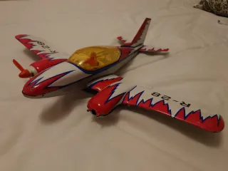 Juguete de hojalata antiguo