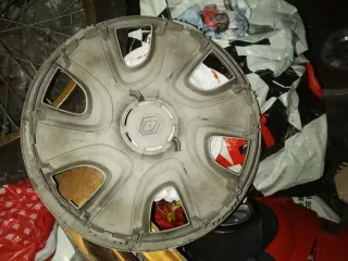 1 Tapacubos Renault Clio R15