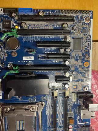 Placa base HP Z640 averiada