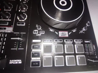 Controladora DJ Hercules Inpulse 300 Reestreno