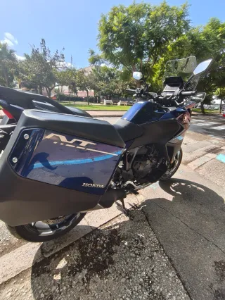 Honda NT 1100 Manual 2025 Azul Nueva con 1.200 Kms