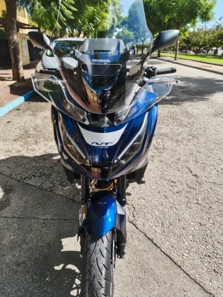 Honda NT 1100 Manual 2025 Azul Nueva con 1.200 Kms