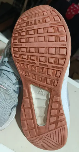 Zapatillas Adidas Grises y Rosas