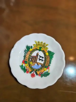 Lote platos y cenicero Euskal Herria