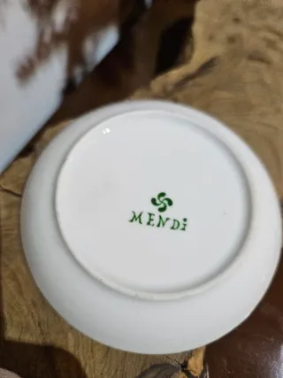 Lote platos y cenicero Euskal Herria