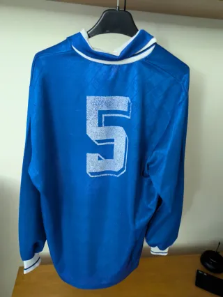 Maglia calcio blu e bianca