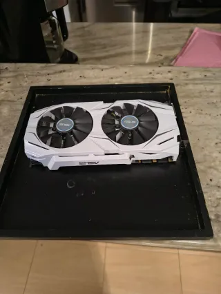 Tarjeta gráfica Asus Dual GeForce GTX 1070 OC 8GB