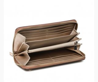 Cartera Guess Monograma Latte