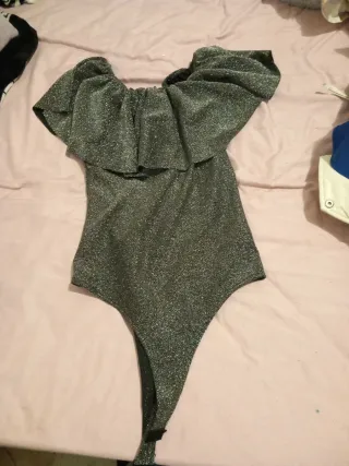 Chaleco de pelo y polipiel beige/blanco