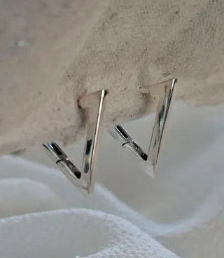 Pendientes Triángulo Plata de Ley S925