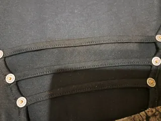 Jersey negro manga larga estampado